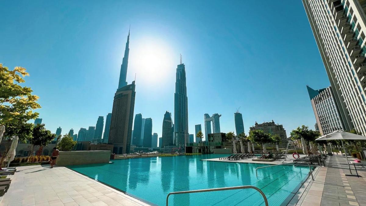 Luxurious Burj Khalifa And Fountain Views Apartment