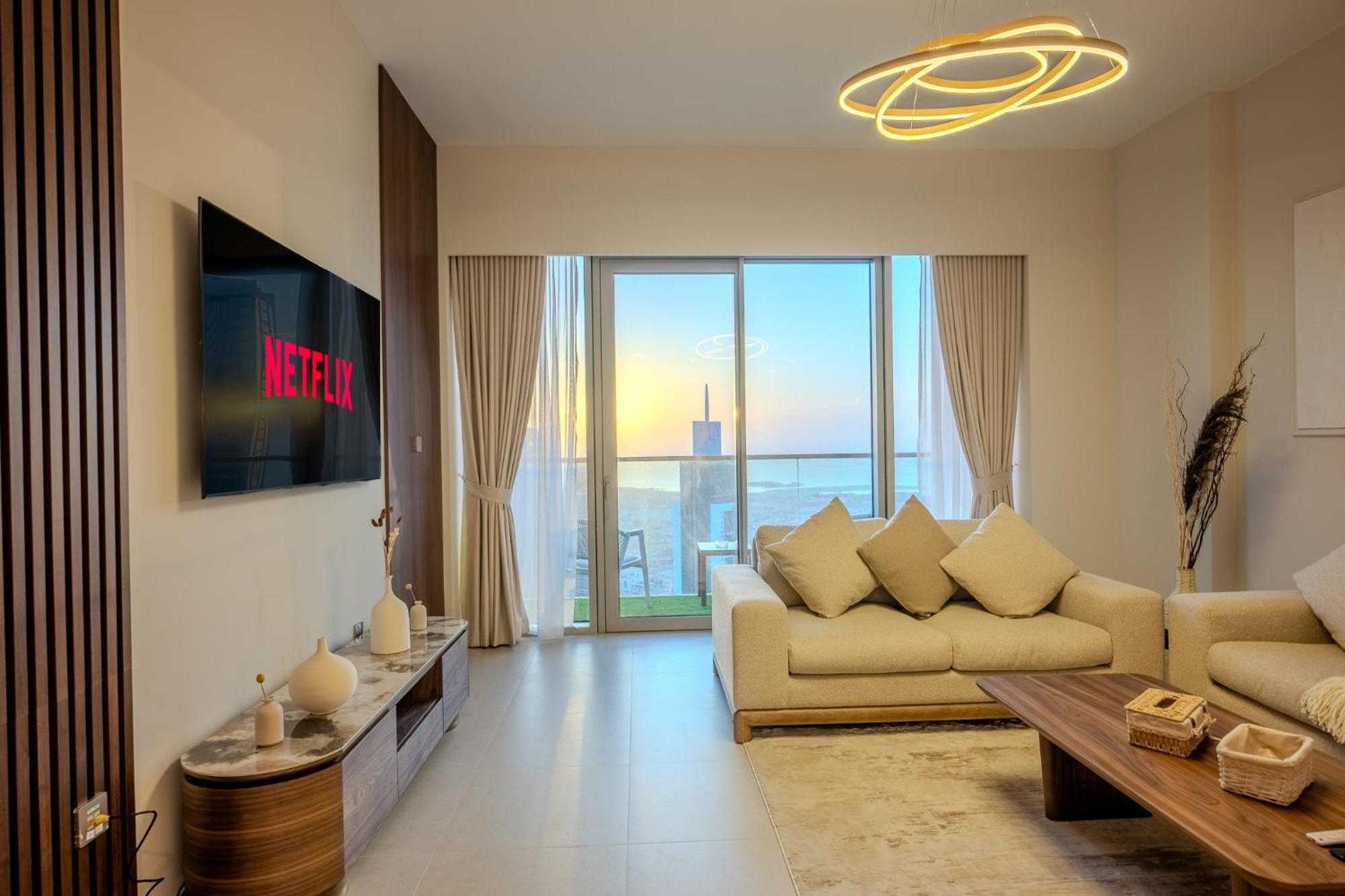 60th High Floor - Full World Islands, Downtown And Ocean View - High Quality Design And Furniture - 2 Bedroom