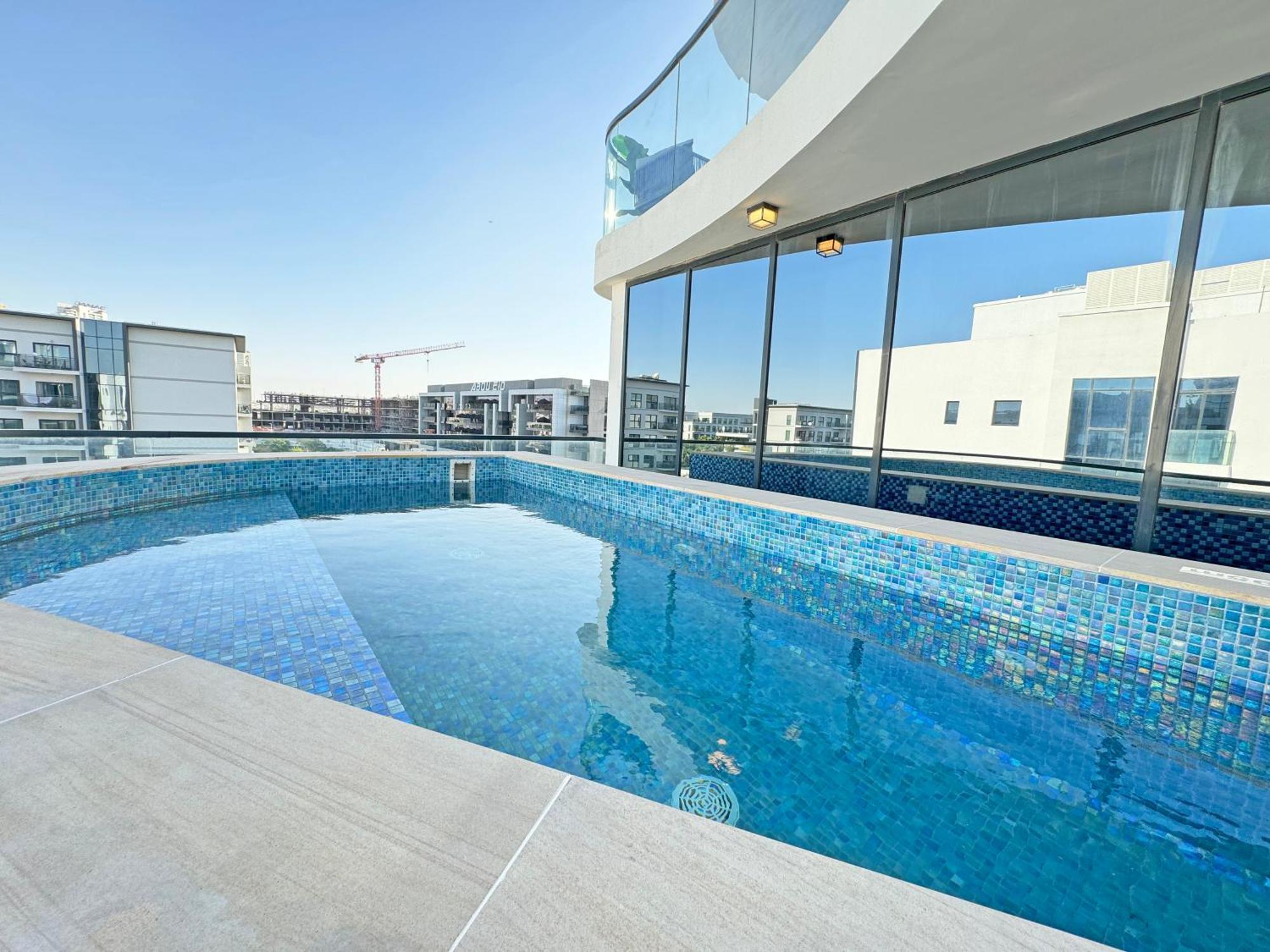 Great Magnificent Brand New With Private Pool *