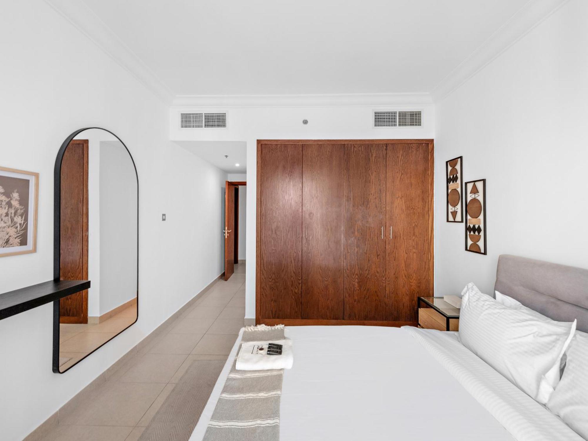 Luxury 2bdr In Downtown 8 Blvd Walk Dubai