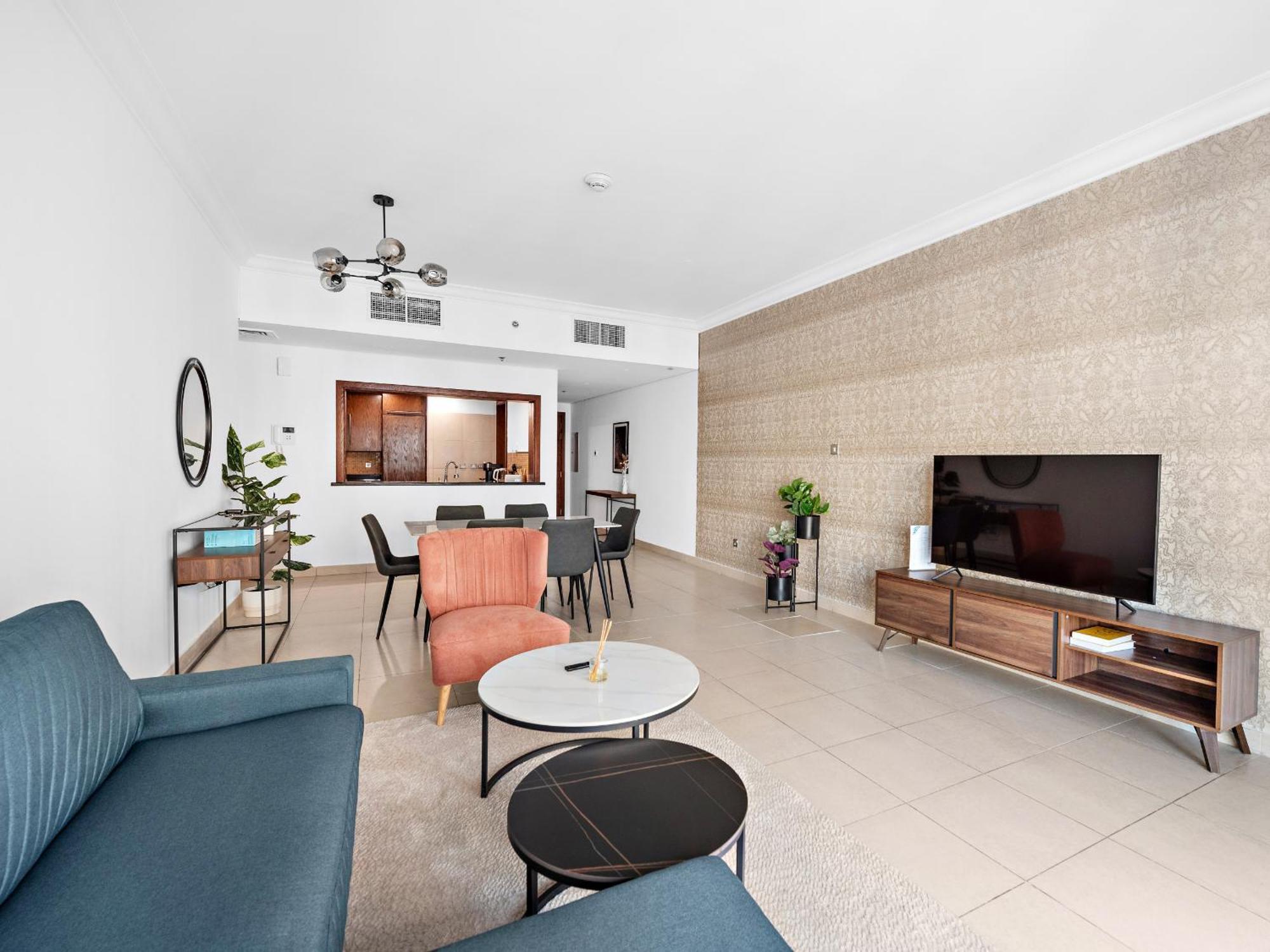 Luxury 2bdr In Downtown 8 Blvd Walk Apartment