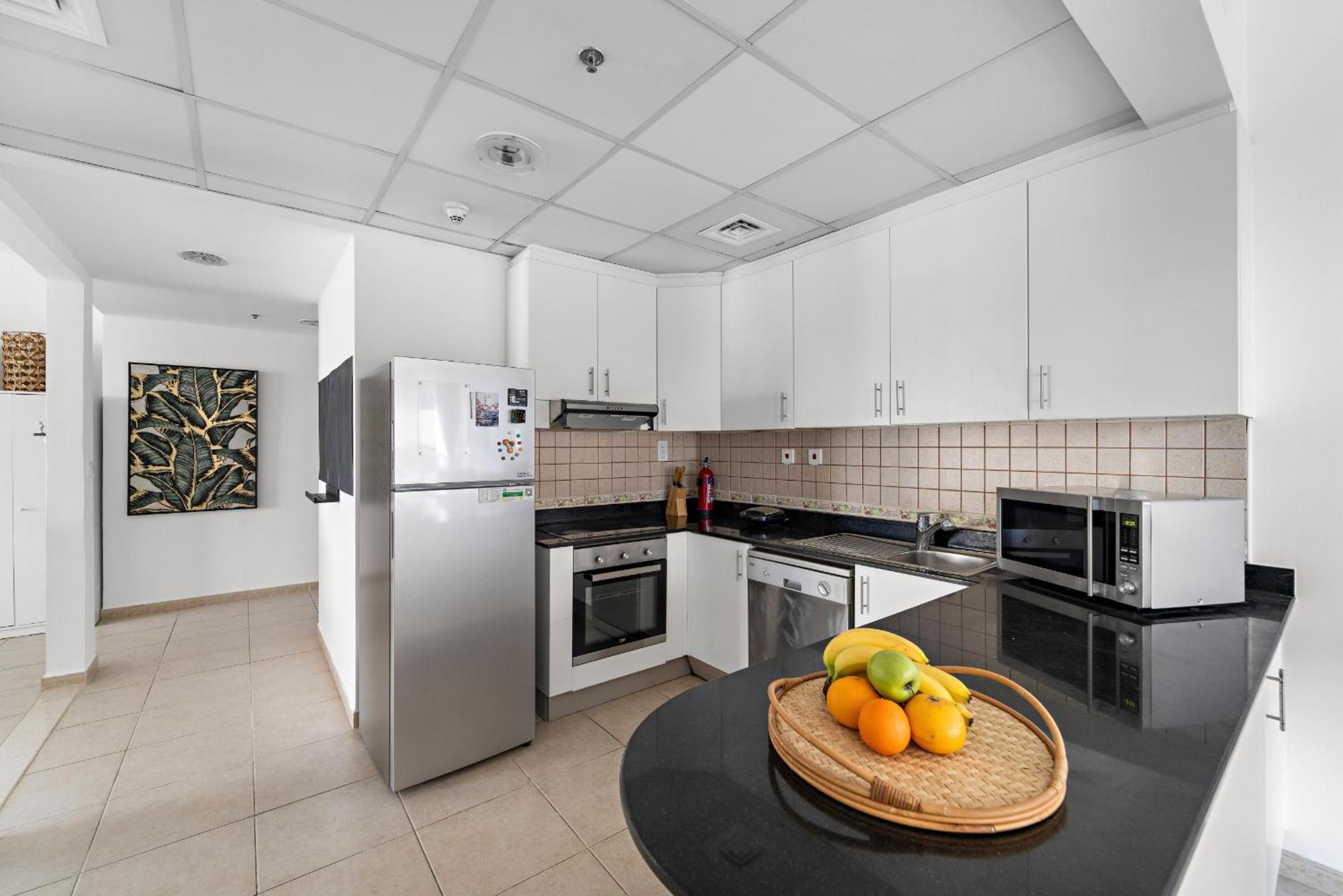 Vayk - Spacious 2 Bedroom In Marina * Dubai