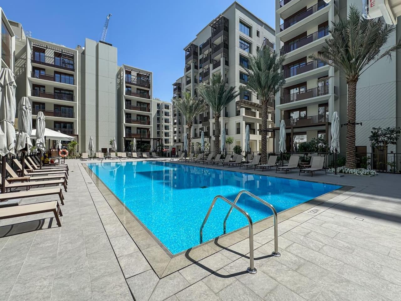 Luxury 2-bed Retreat With Stunning Creek Views *