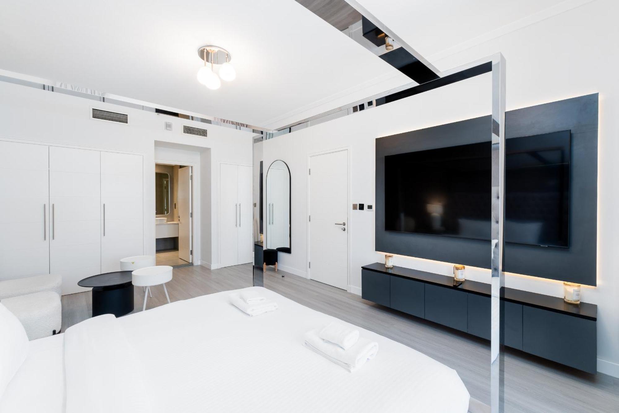 South Ridge 1, Downtown - Mint * Dubai