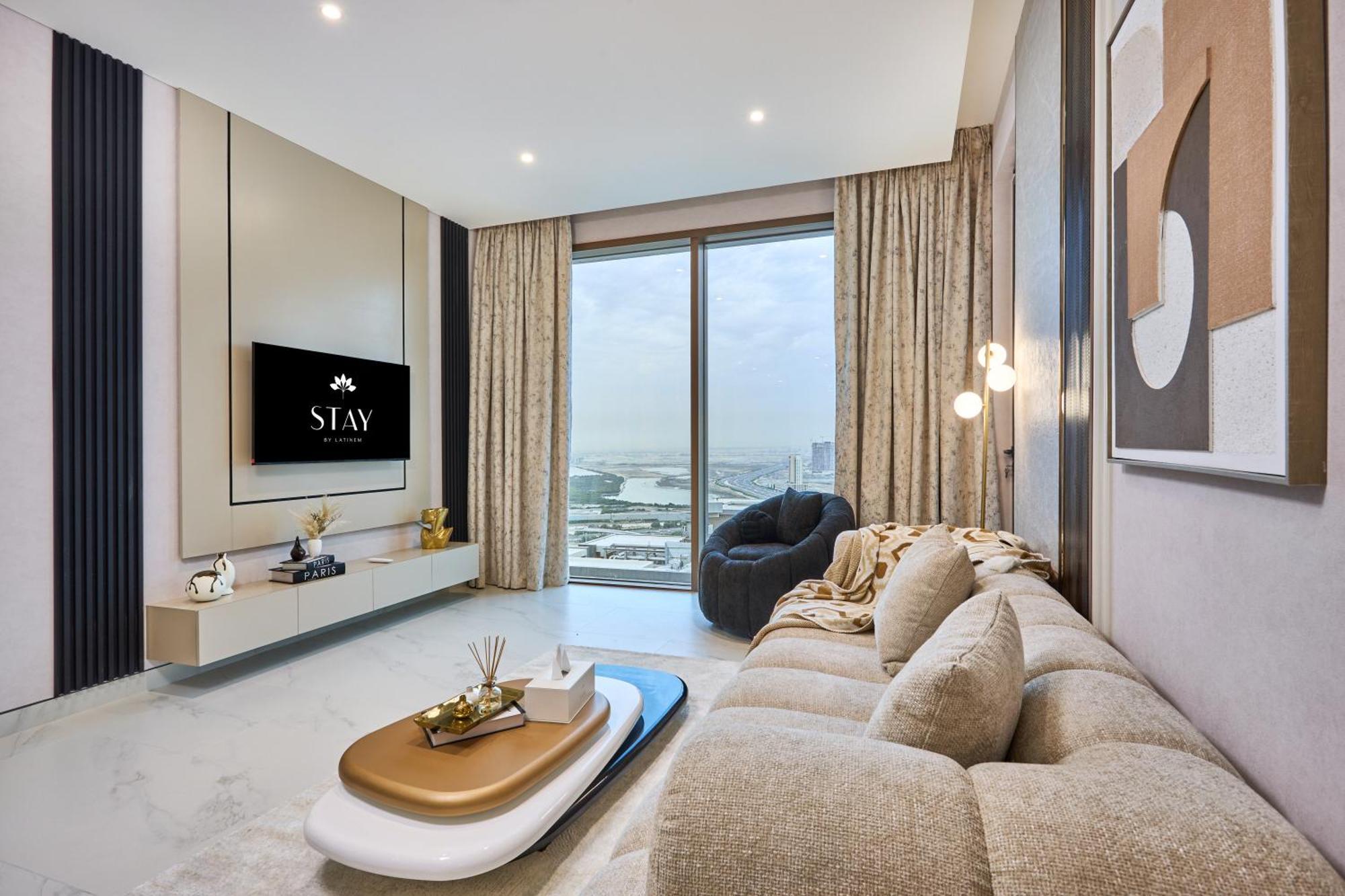 By Latinem Luxury 2br Cvg 4005 Near Burj Khalifa * Dubai