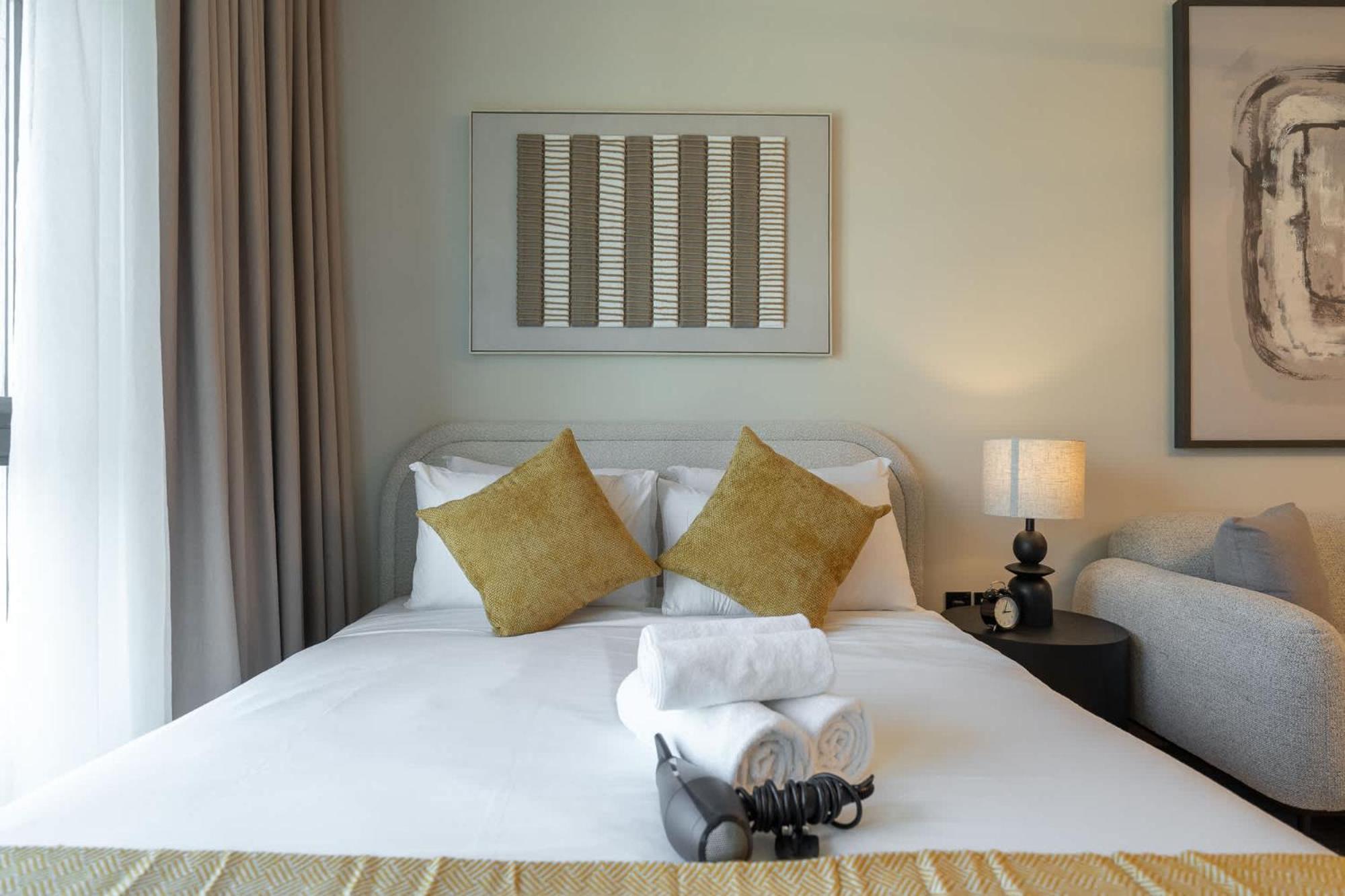 Flat In Rokane G25 Near Five, Jvc Perfect For 2 * Dubai