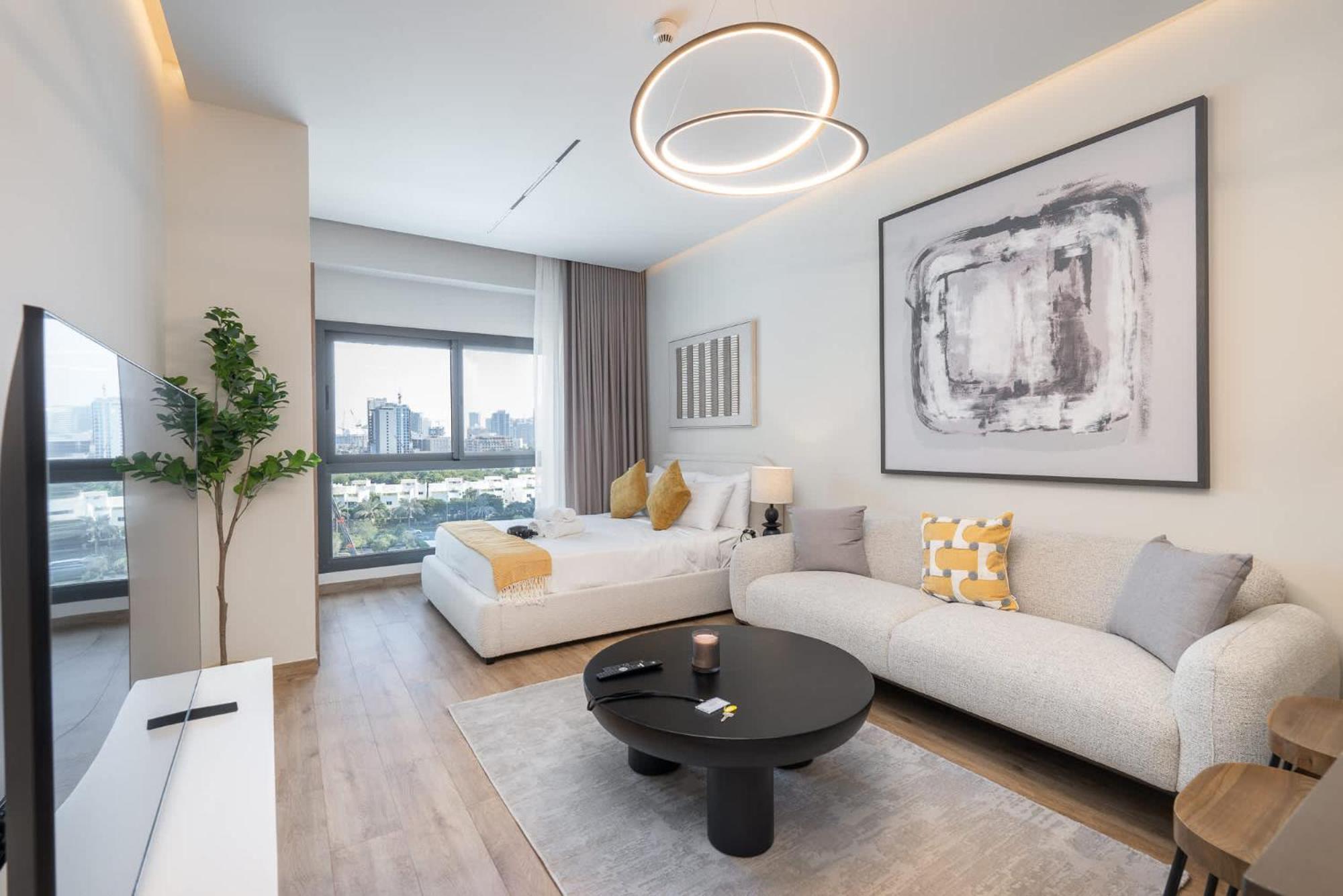 Flat In Rokane G25 Near Five, Jvc Perfect For 2