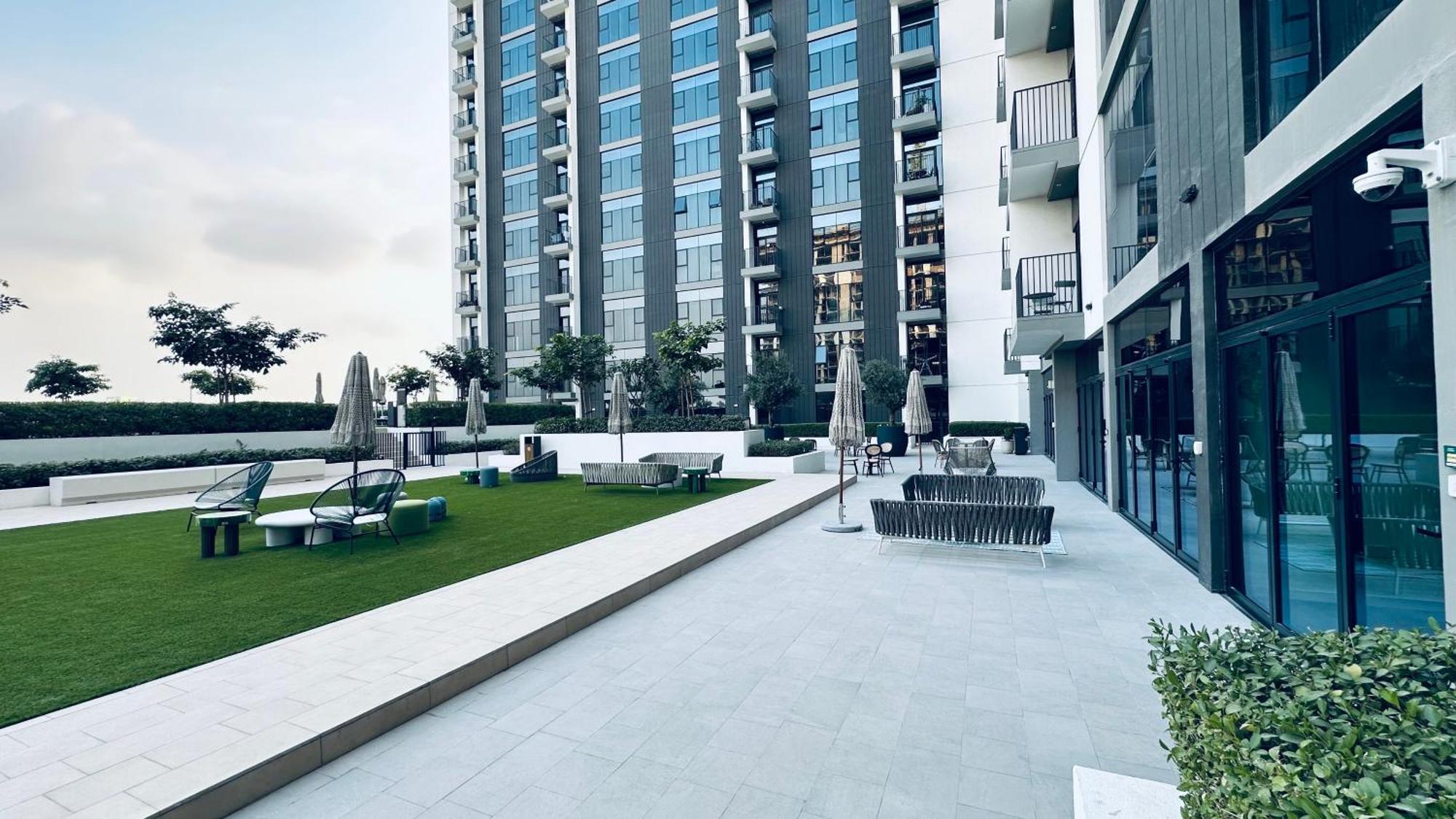 Brand New Golf View - Luxe Nest At Hills One Bedroom * Dubai