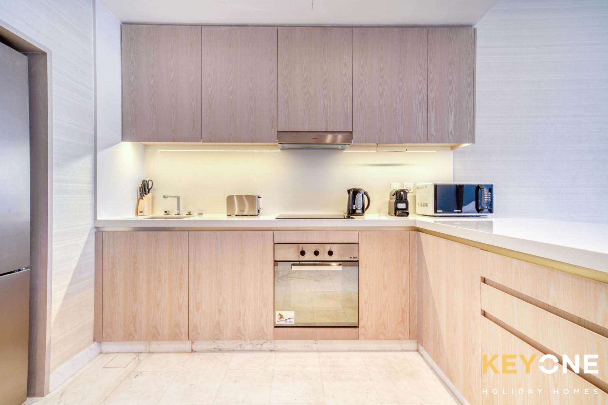 Iconic One Bedroom Panoramic Palm Views Dubai