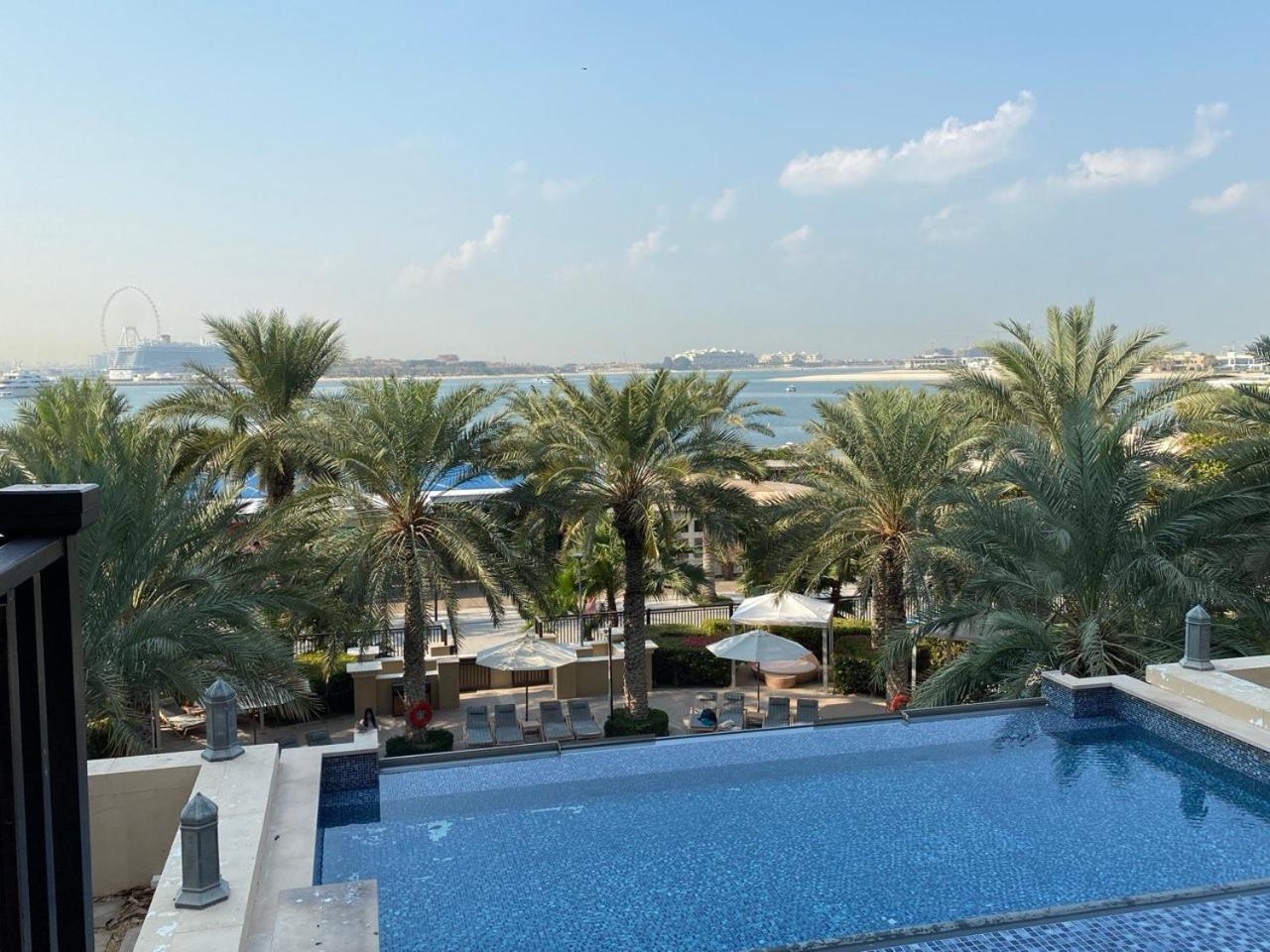 Fairmont North 2br Sea View Huge Terrace