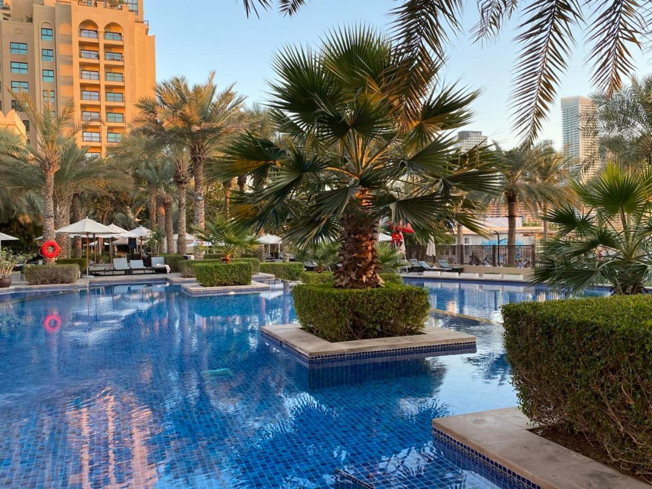 Apartment Fairmont North 2br Sea View Huge Terrace *