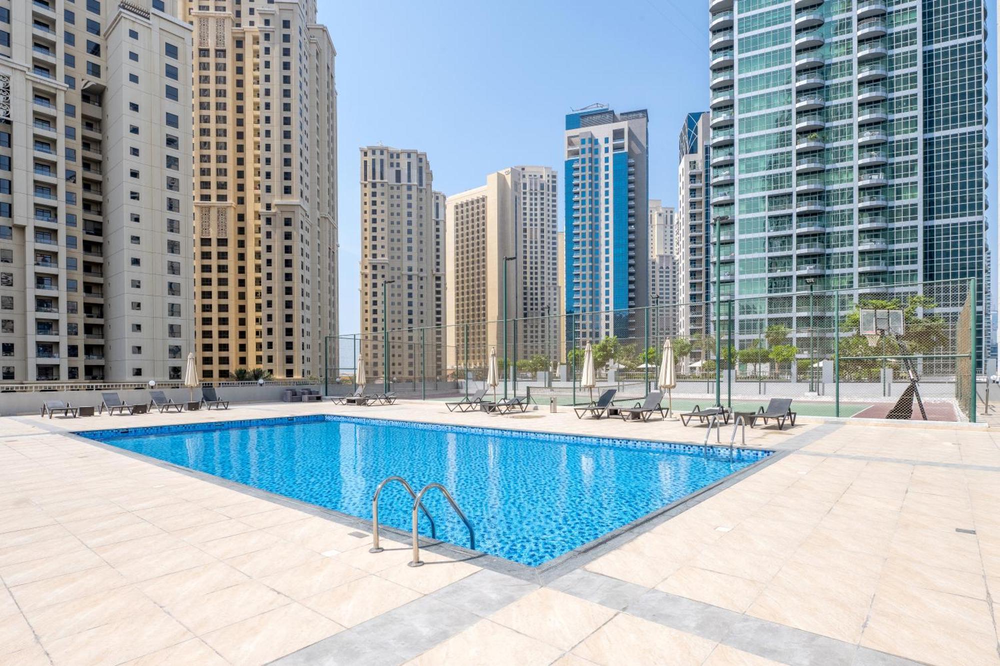 Fascinating View Spacious 3br Marina * Dubai