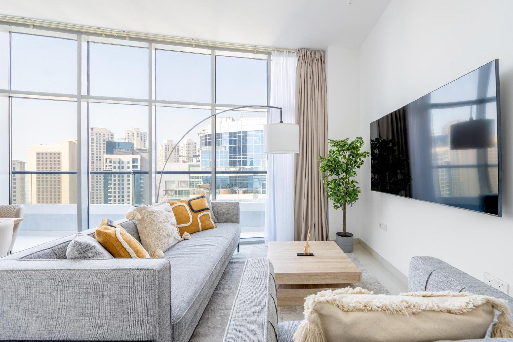 Apartment Fascinating View Spacious 3br Marina