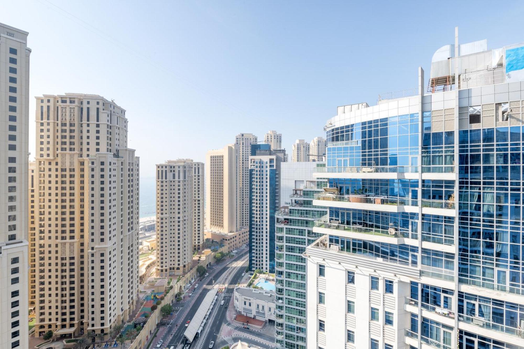 Fascinating View Spacious 3br Marina Apartment