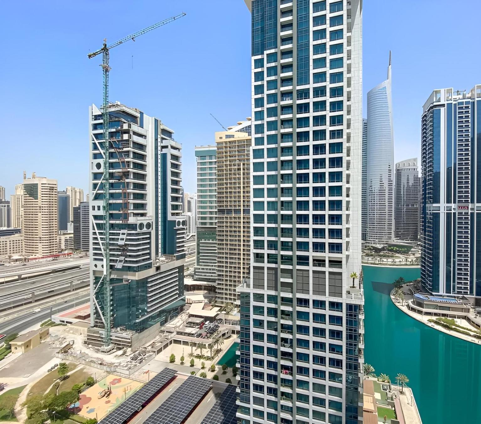 2-bedroom Apartmentjlt View, 8 Min To Metro Apartment Dubai
