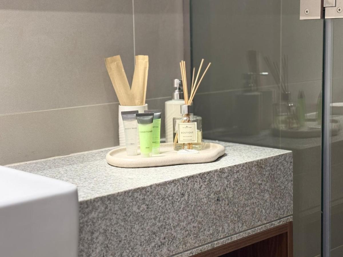 Ashri Luxe Apt, With Frame Only 5 Mins Downtown Near Metro Dubai