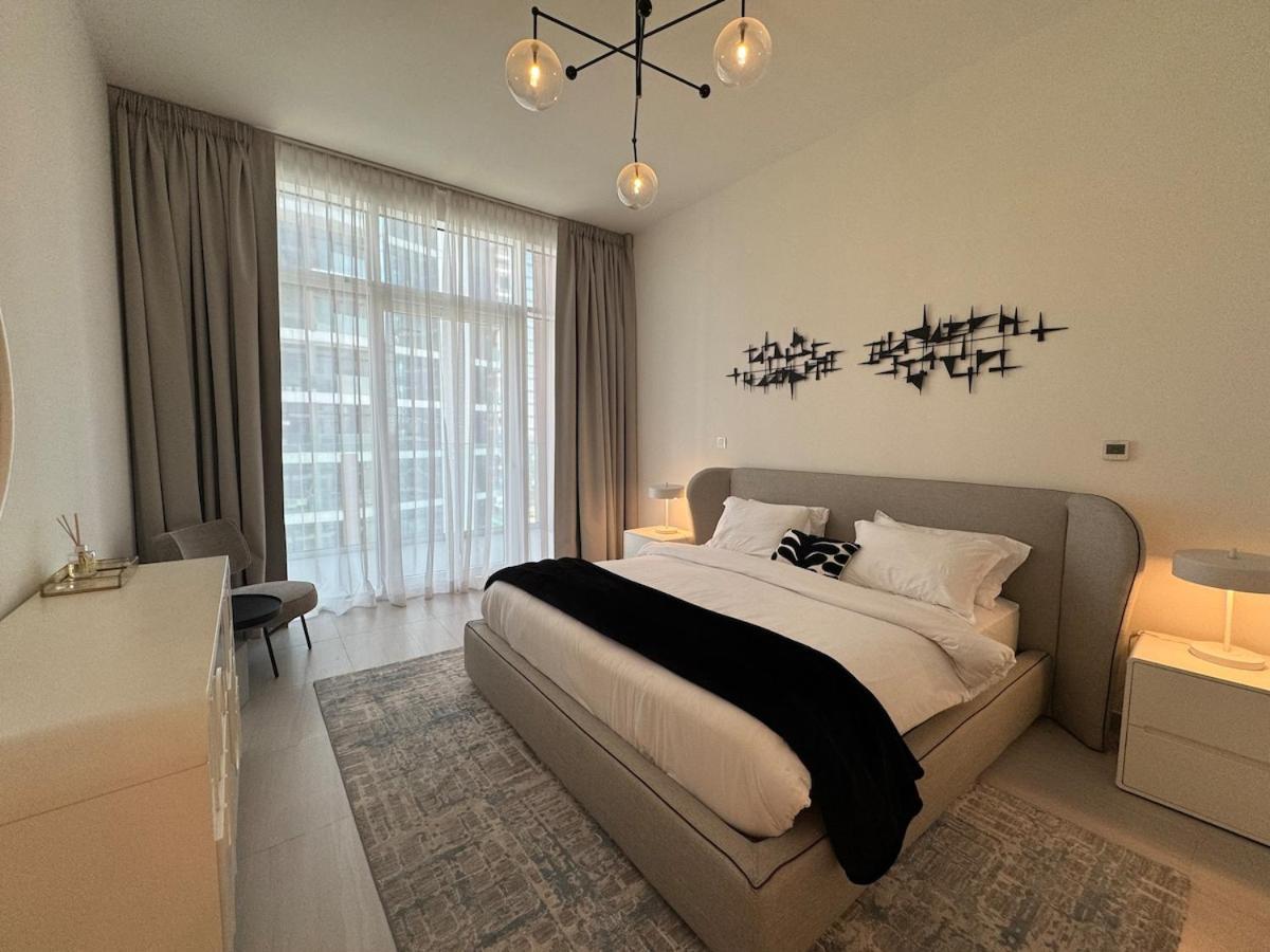 Ashri Luxe Apt, With Frame Only 5 Mins Downtown Near Metro Apartamento Dubai