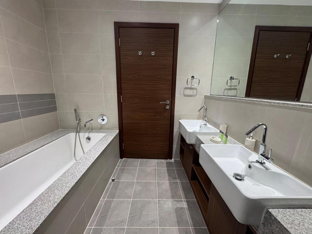 Apartamento Ashri Luxe Apt, With Frame Only 5 Mins Downtown Near Metro