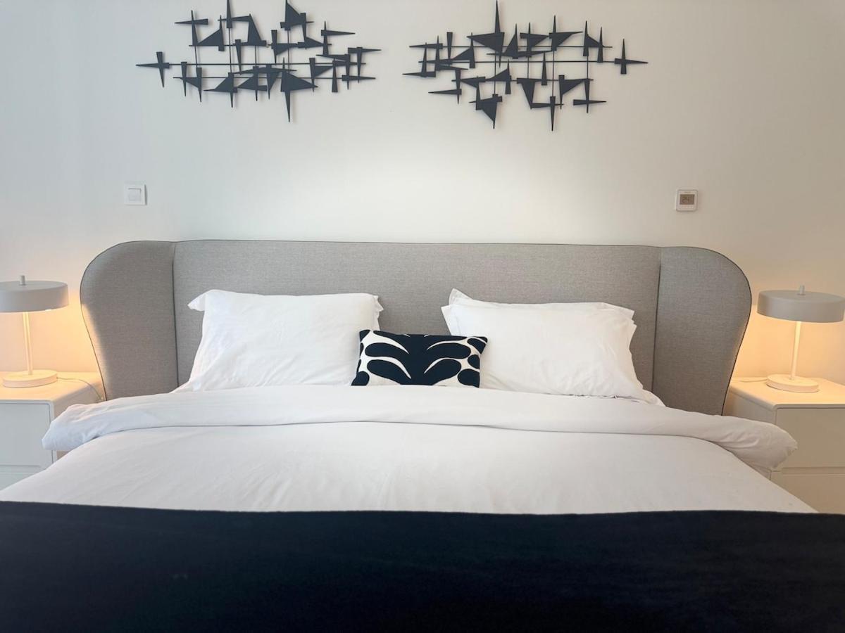 Ashri Luxe Apt, With Frame Only 5 Mins Downtown Near Metro Apartamento