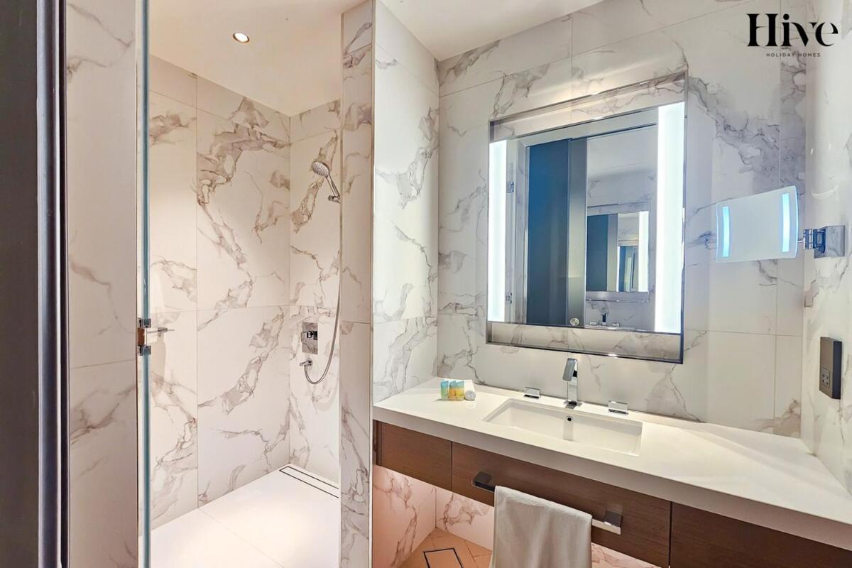 Luxury 2 Bed In Address Opera Residences * Dubai