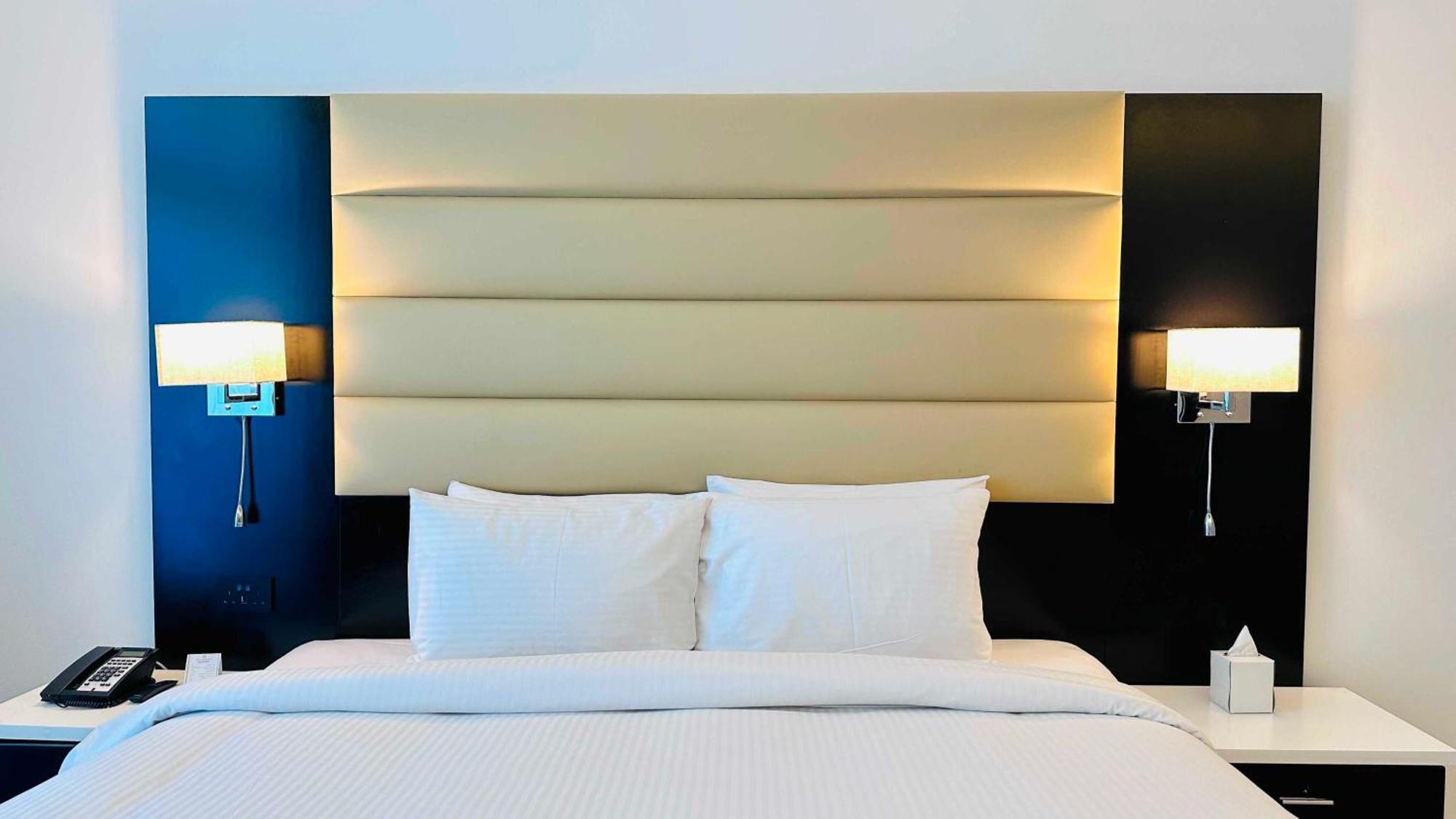 Dancenter Prime Sheikh Zayed Road Luxury Difc Otel Dubai
