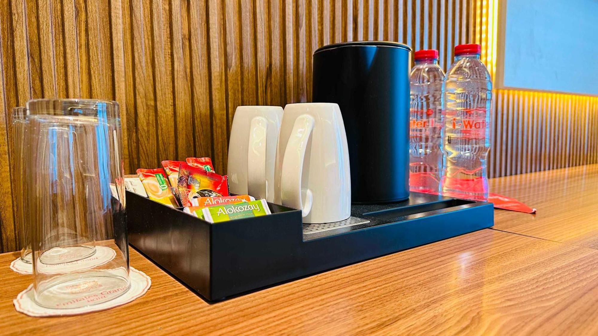 Dancenter Prime Sheikh Zayed Road Luxury Difc Otel Dubai