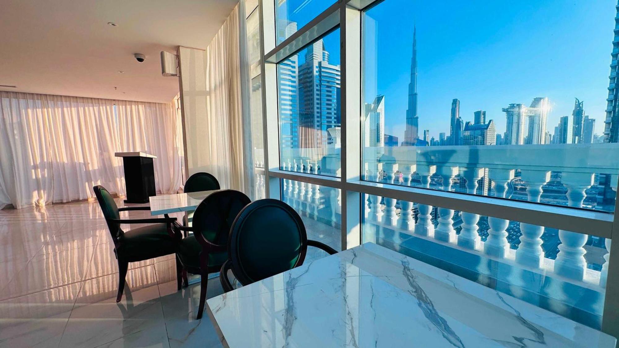 Otel Dancenter Prime Sheikh Zayed Road Luxury Difc 5*