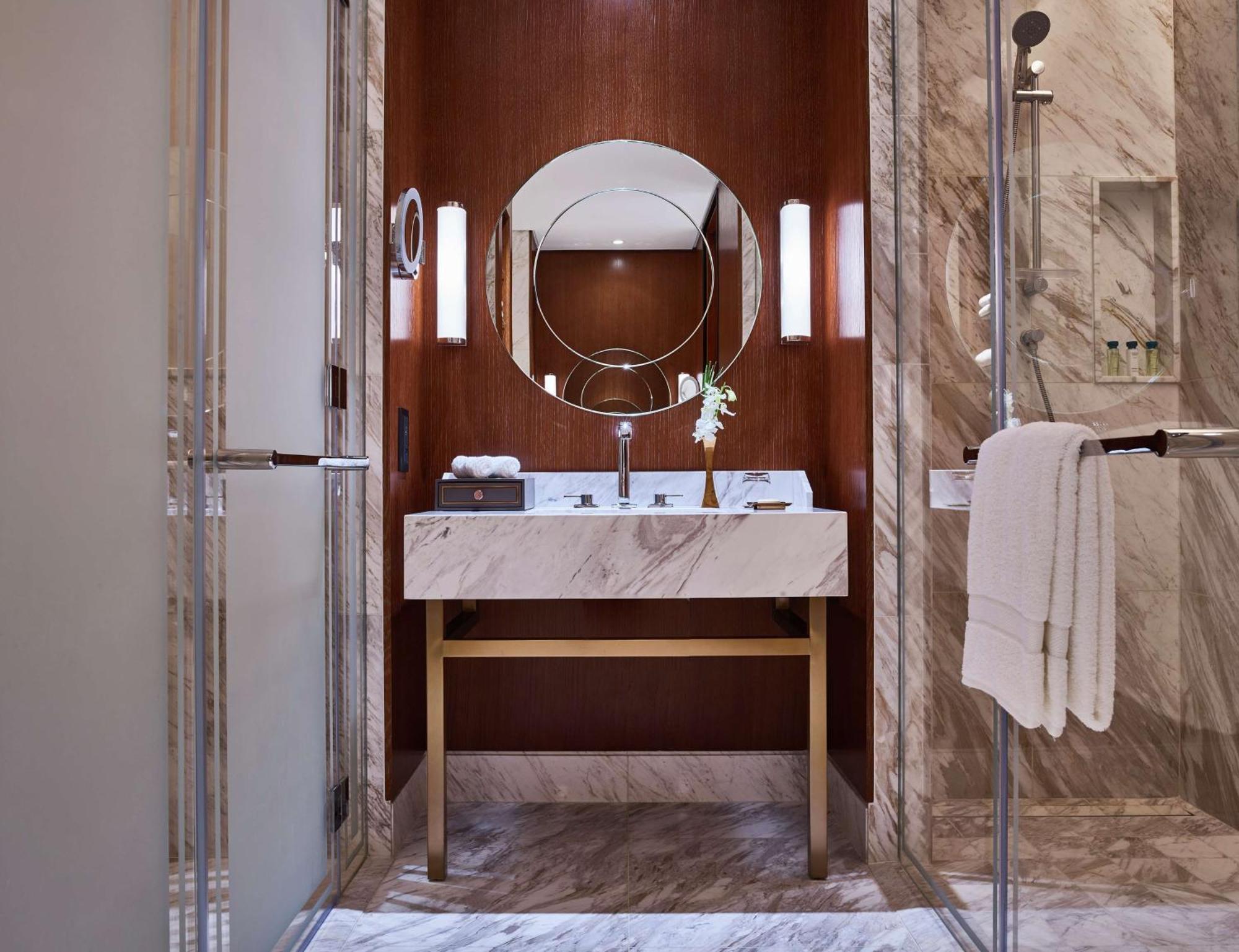 Waldorf Astoria International Financial Centre Hotel 5*