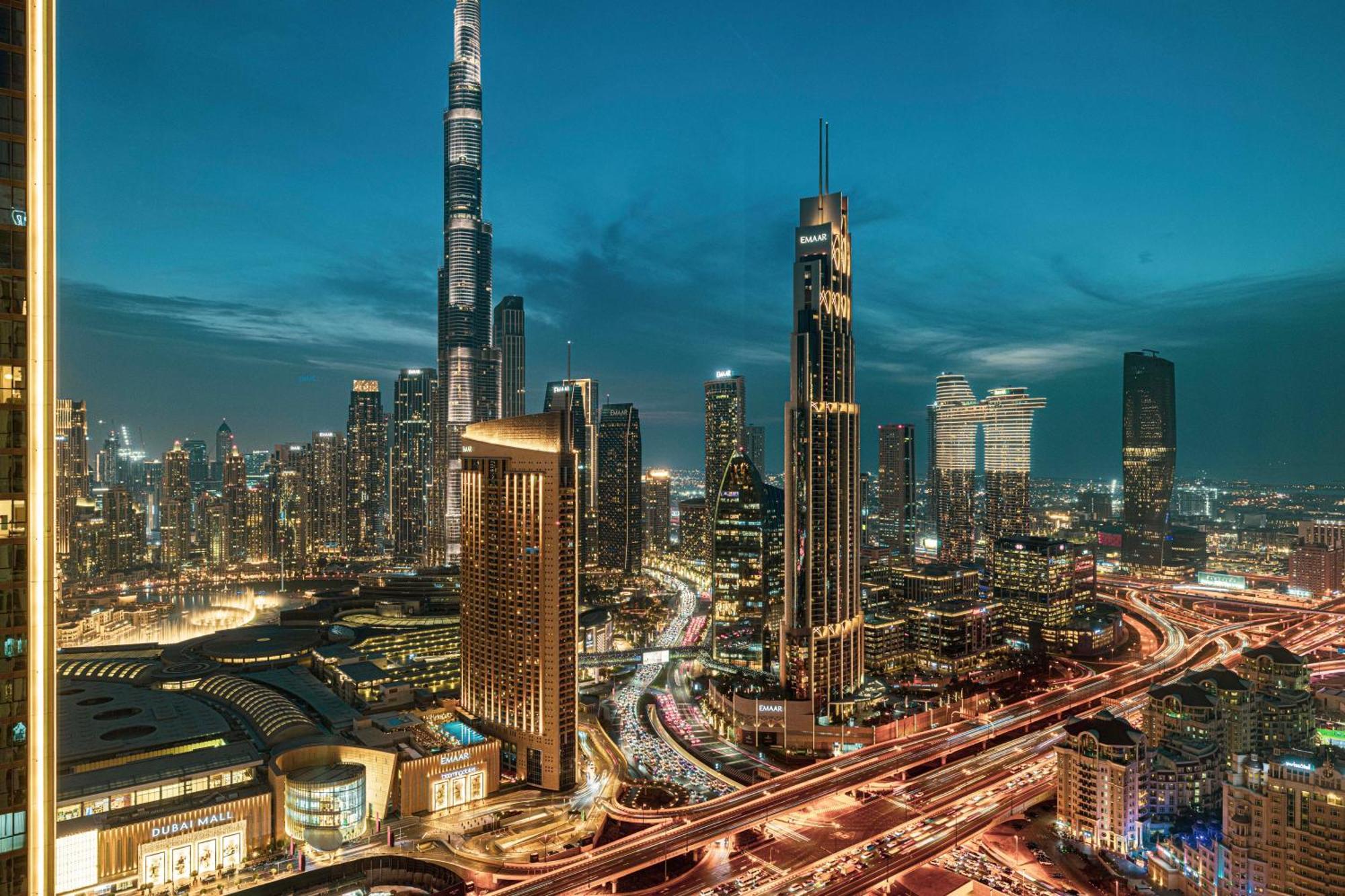Luxurious Burj Khalifa And Fountain Views Apartment