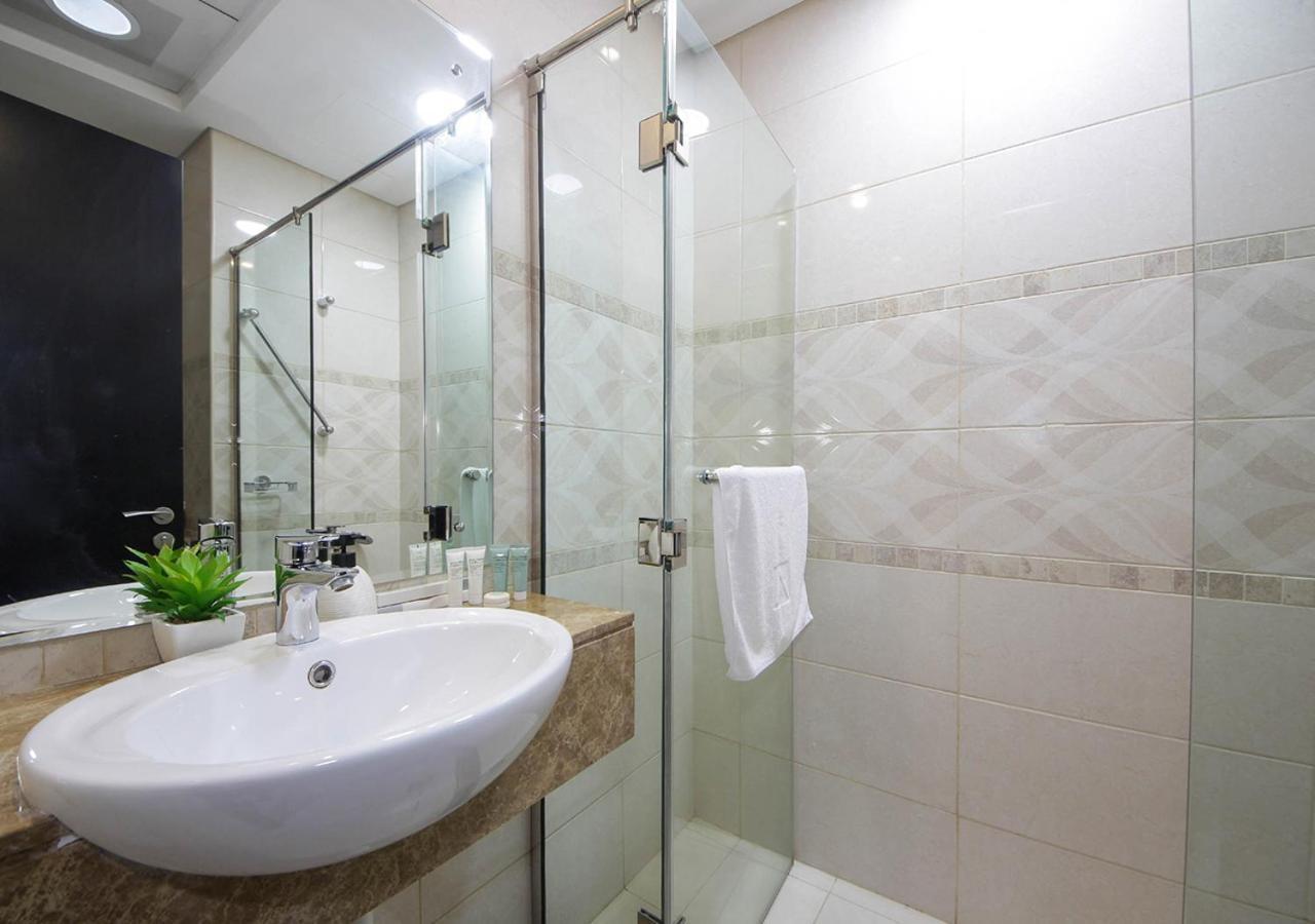 Apartment Breathtaking Views High Floor Near Metro Station
