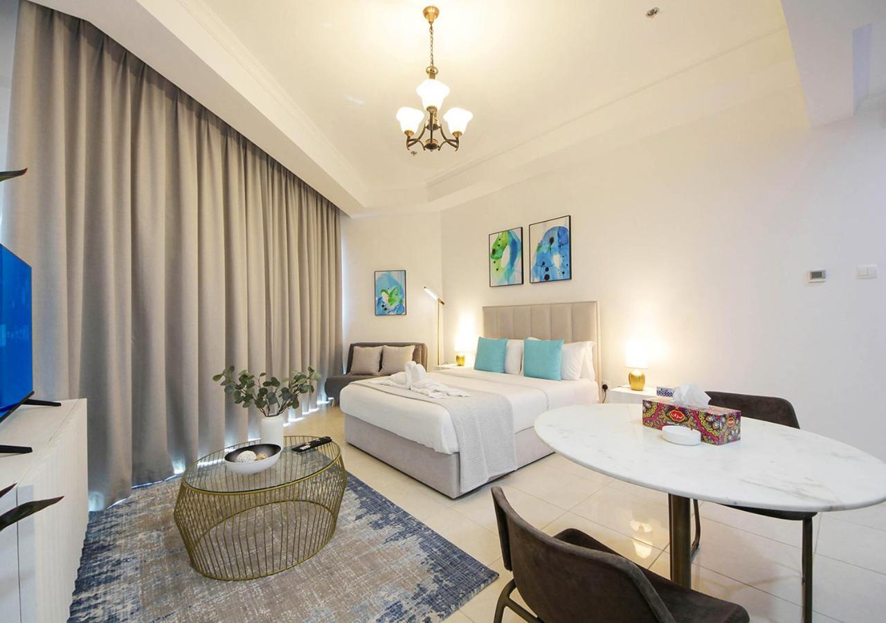 Breathtaking Views High Floor Near Metro Station Apartment