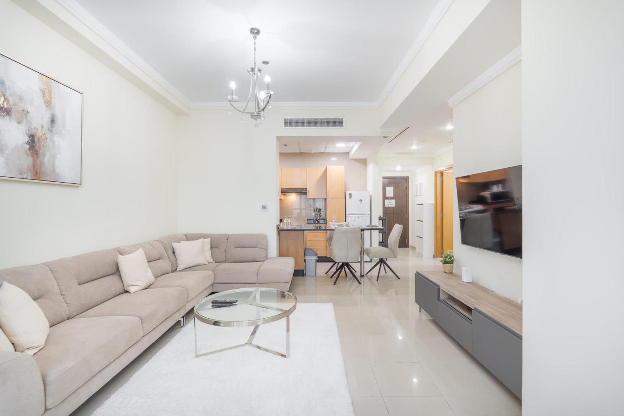 1 Bedroom In Marina With Stunning Ain View
