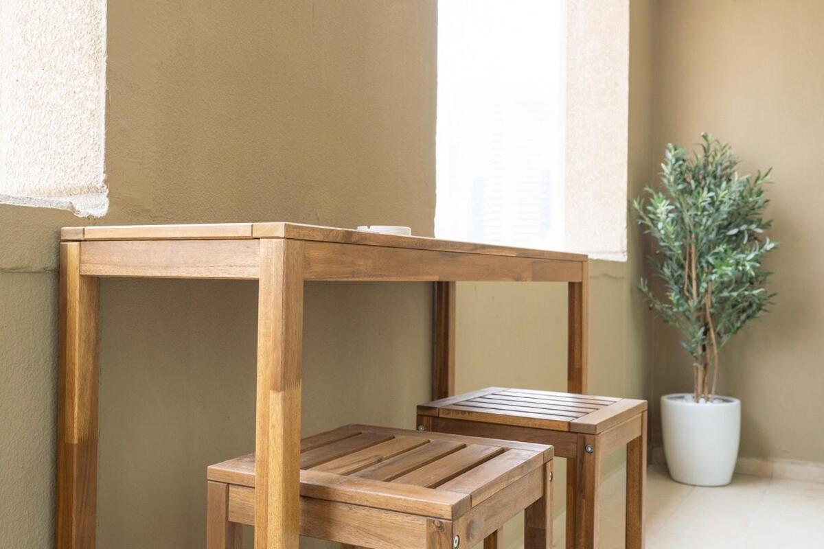 Charming And Cozy 2br In Marina Apartment *