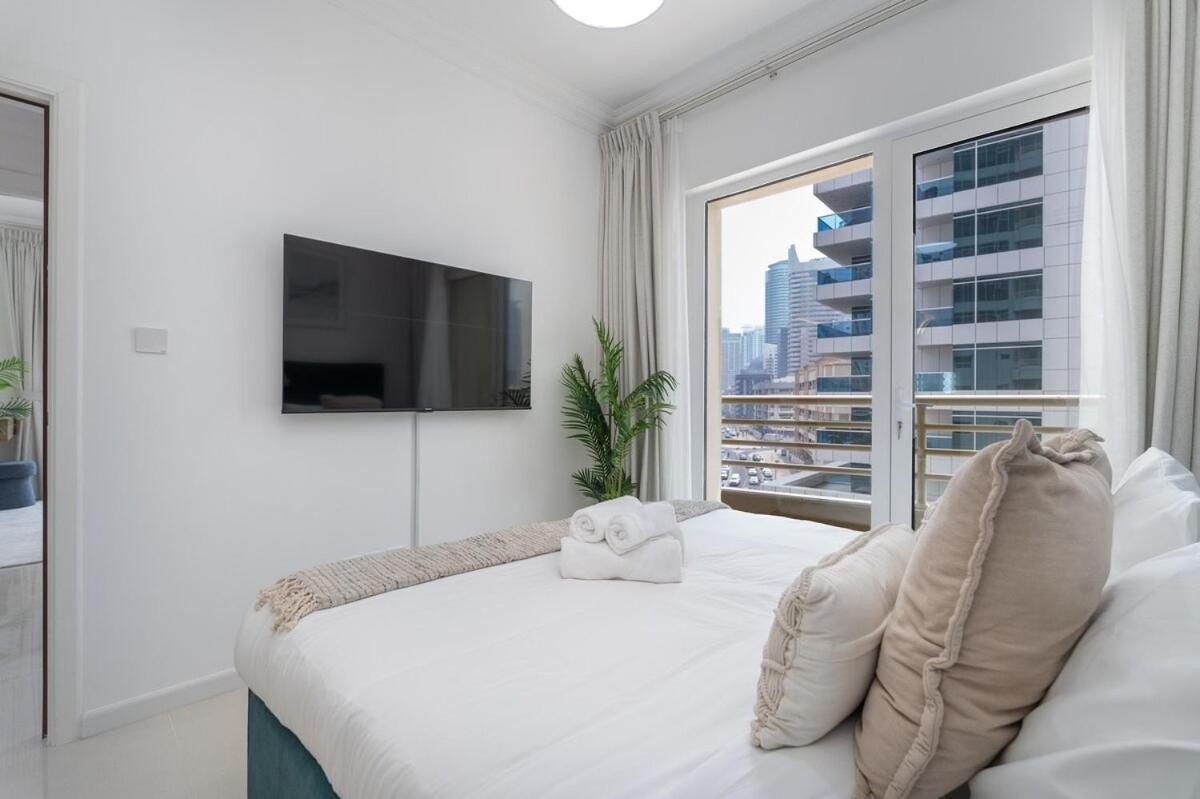 Charming And Cozy 2br In Marina Apartment