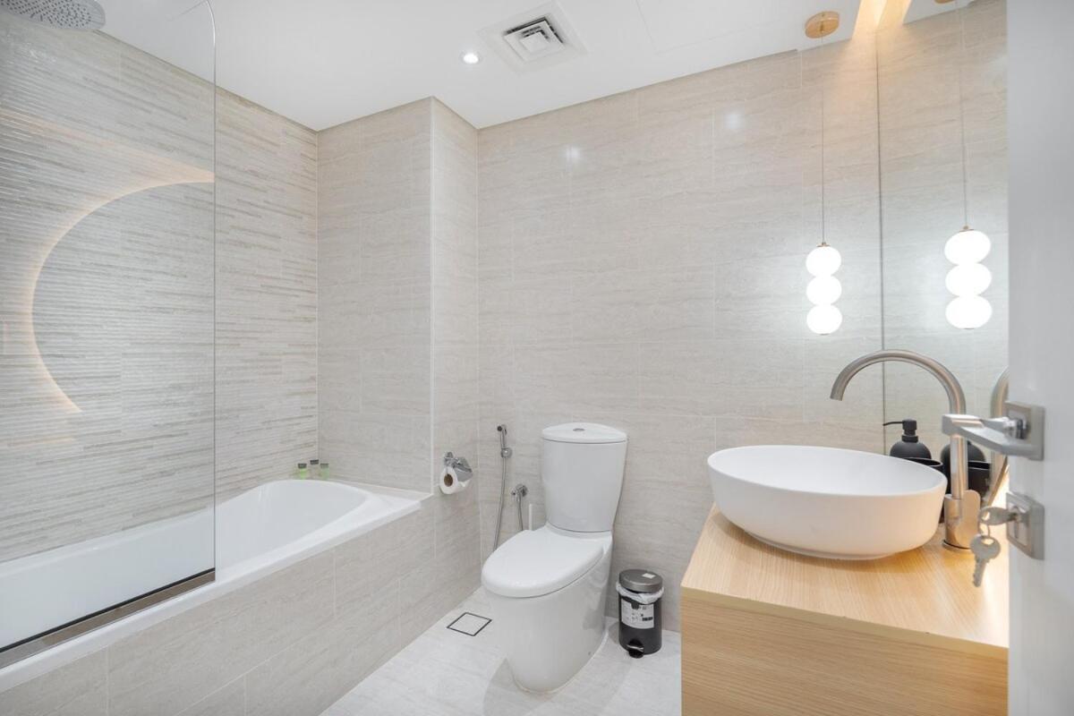 Charming And Cozy 2br In Marina * Dubai