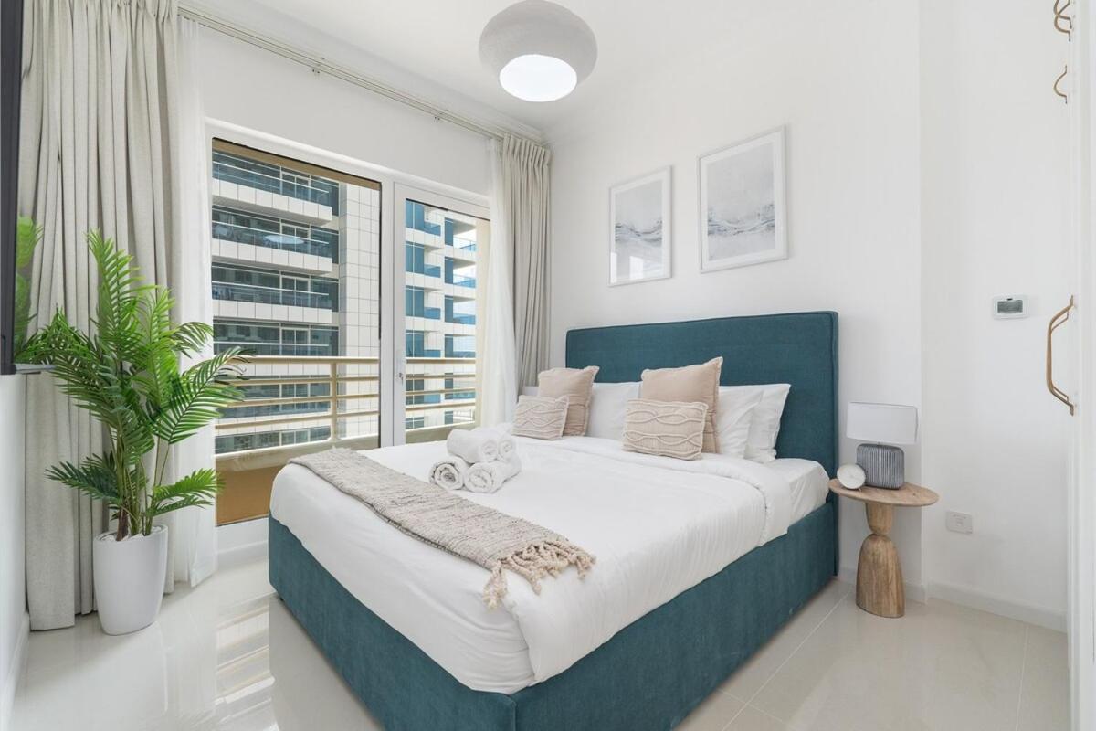 Charming And Cozy 2br In Marina Apartment *