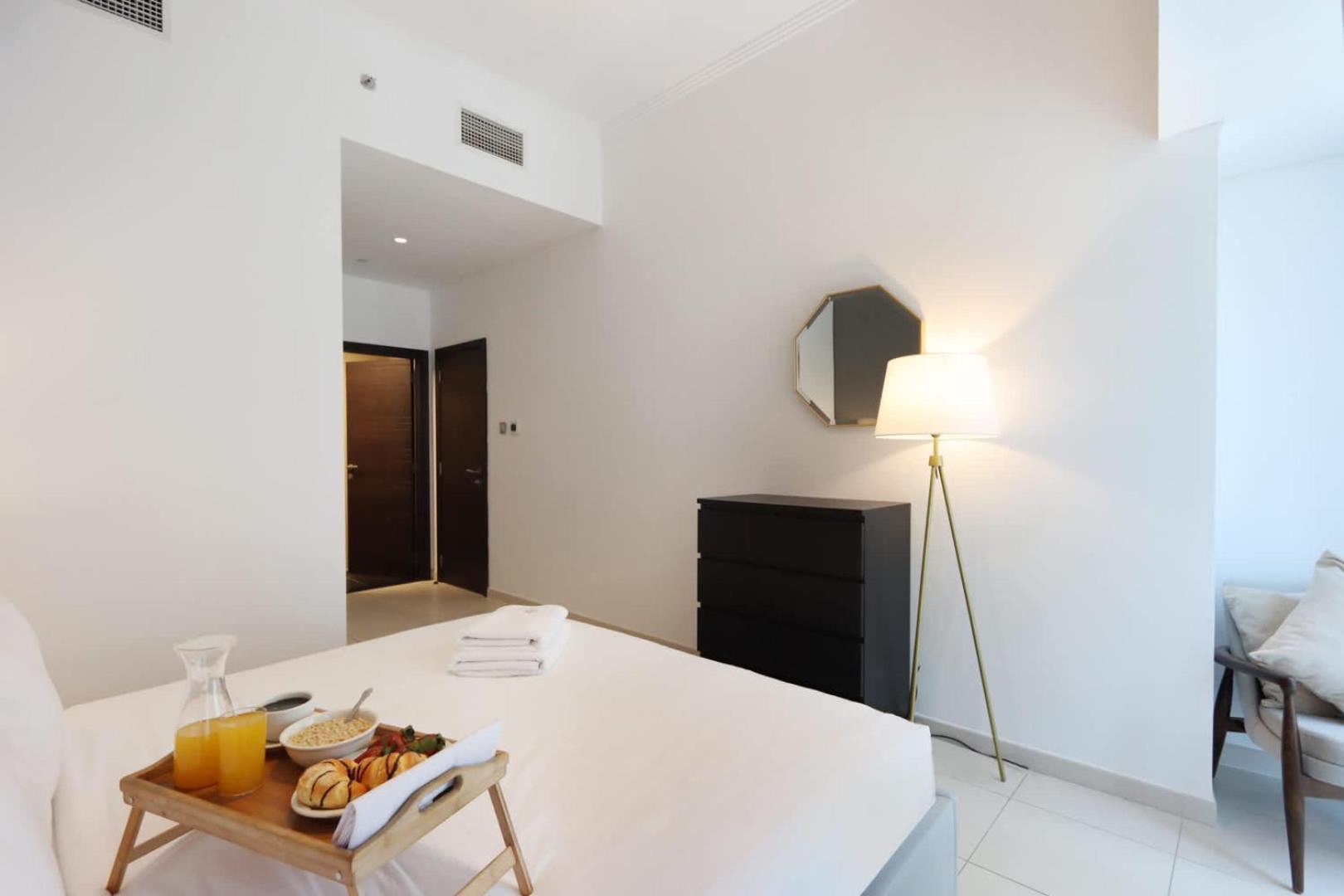 Livbnb-spacious 2 Bedroom In Marina With Balcony Apartment