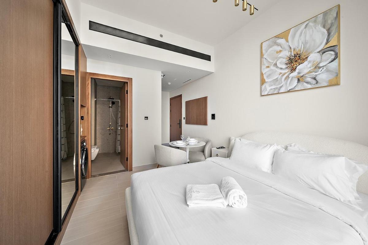 First Class Touch Of Luxury & Comfort Dubai