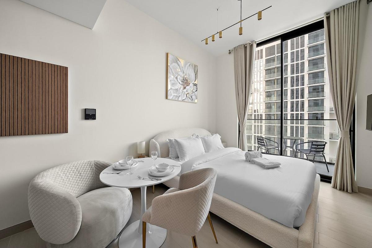 First Class Touch Of Luxury & Comfort Apartment Dubai