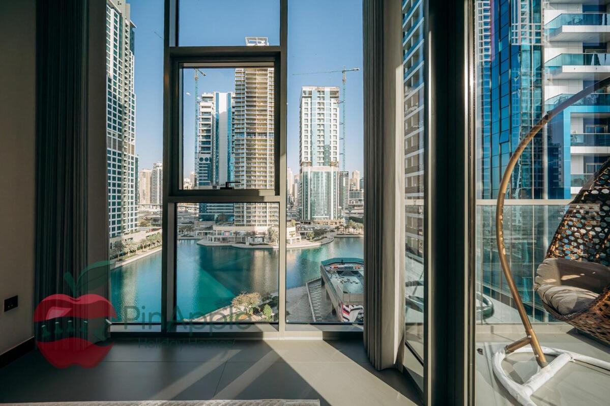 Mbl Royal Live 2br And Maid Dubai