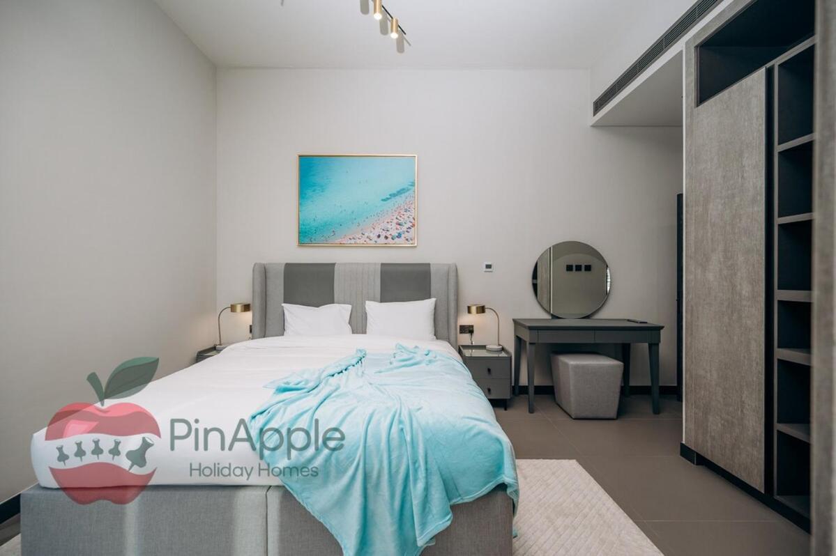 Apartment Mbl Royal Live 2br And Maid *