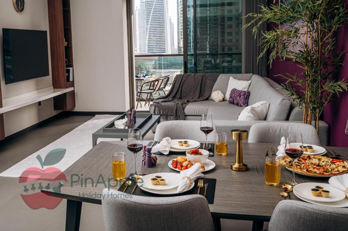 Mbl Royal Live 2br And Maid Dubai