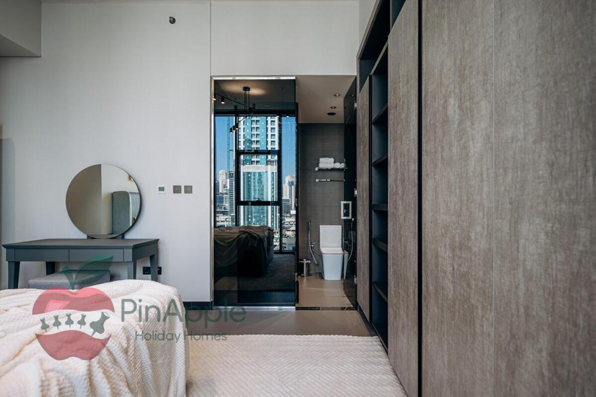 Mbl Royal Live 2br And Maid Apartment *