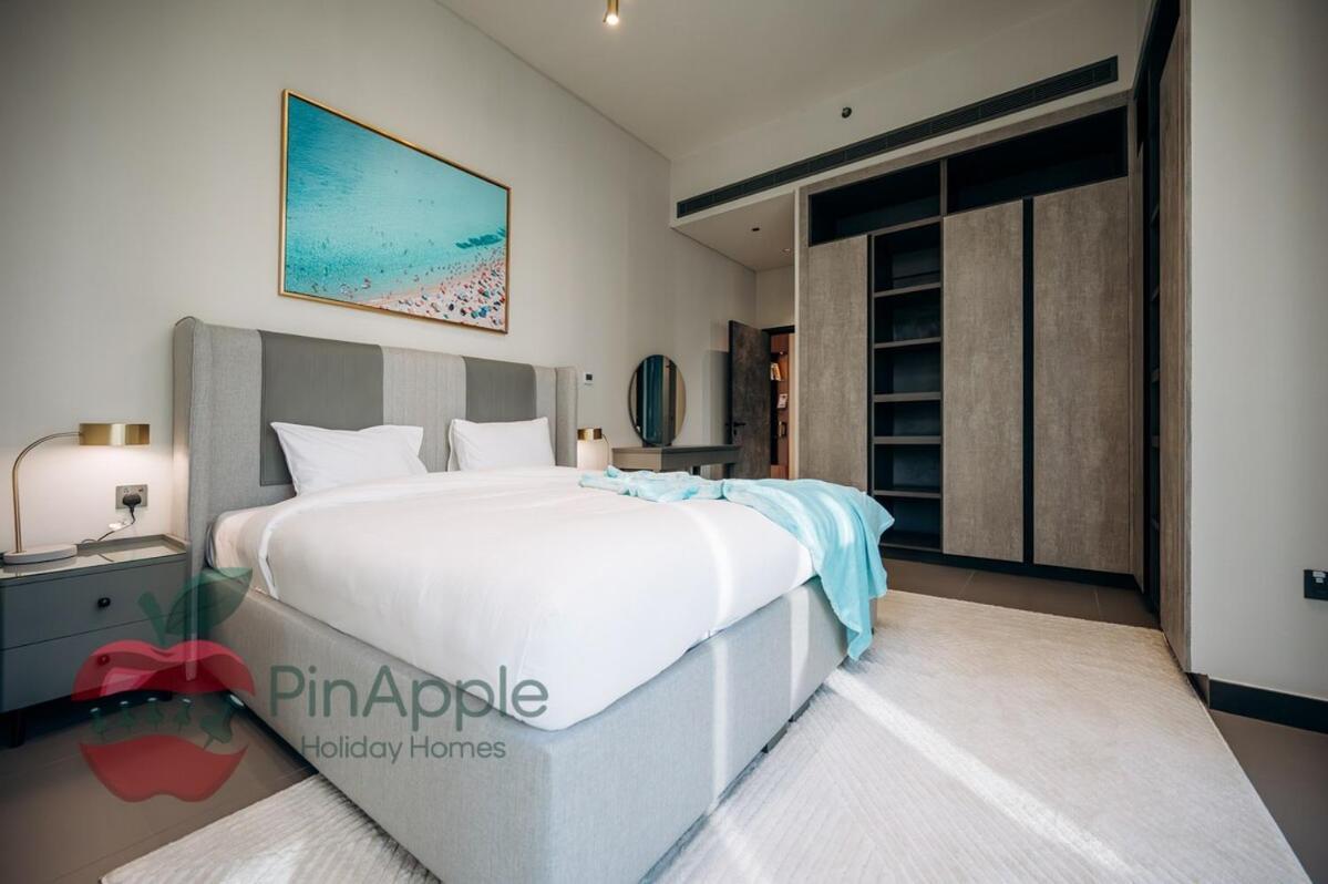 Apartment Mbl Royal Live 2br And Maid