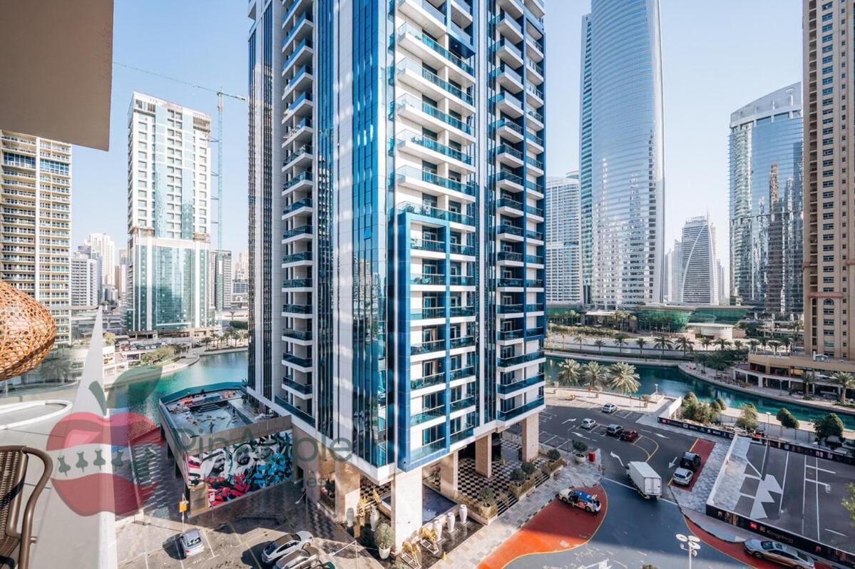 Mbl Royal Live 2br And Maid * Dubai