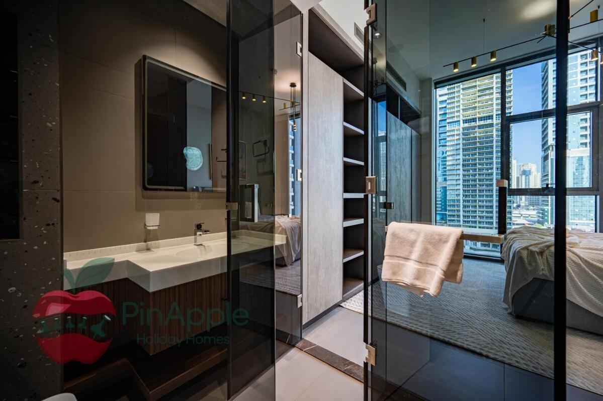 Mbl Royal Live 2br And Maid Apartment