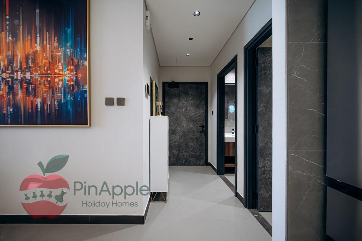 Apartment Mbl Royal Live 2br And Maid *