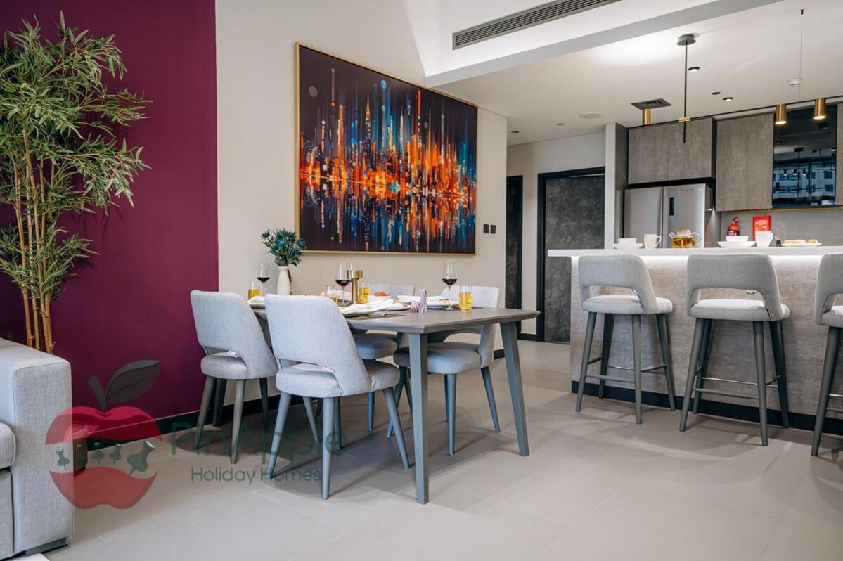 Apartment Mbl Royal Live 2br And Maid Dubai