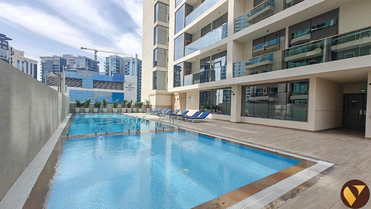 Vogue Brand-new, Canal View From The Bedroom And Huge Balcony, Business Bay Daire