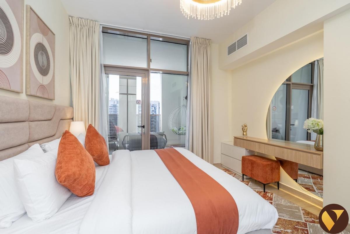 Daire Vogue Brand-new, Canal View From The Bedroom And Huge Balcony, Business Bay *